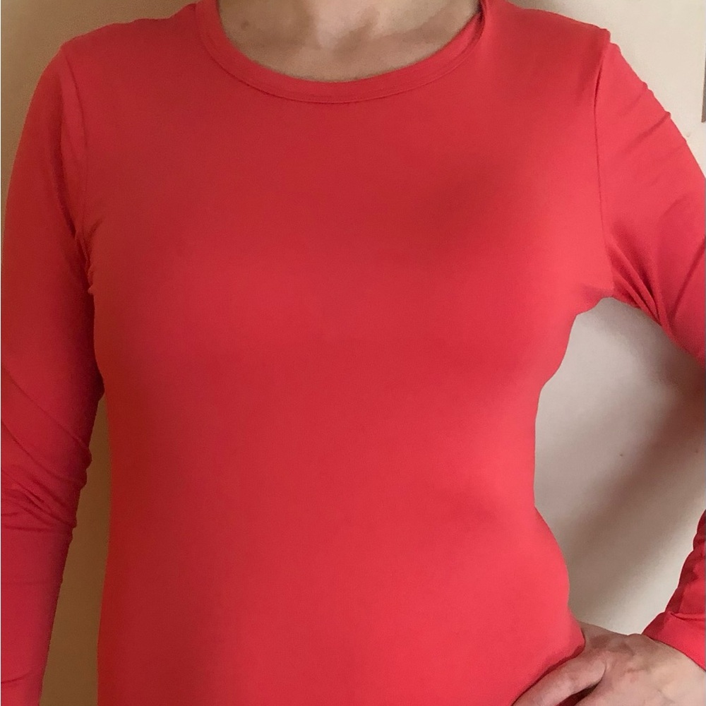 White Cross Long Sleeve Crew Neck T-Shirt in Flamingo/Pink, size Small